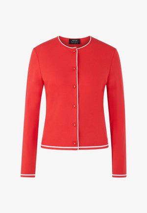 Roter Cardigan mit langen Ärmeln, Rundhalsausschnitt, weißer Paspel entlang der Kanten und Knopfverschluss vorne. Glatte Textur.