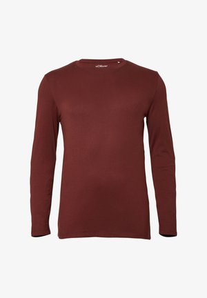 Ciemnoczerwona, gładka, długorękawowa koszulka z okrągłym dekoltem, wykonana z miękkiego materiału, z metką marki s.Oliver na wewnętrznej stronie kołnierza.