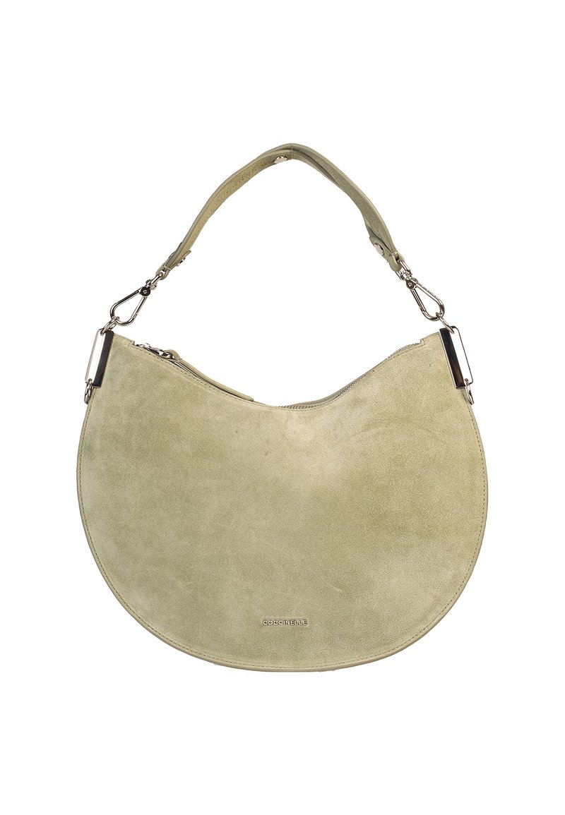 Borsa in suede verde chiaro con forma a mezza luna curvata, chiusura con zip e dettagli in metallo. Presenta una tracolla corta.
