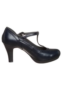 Marinblå läderhögklackad sko med rund tå, T-remdesign och texturerad gummisula. Har en blygsam plattform för extra stöd.