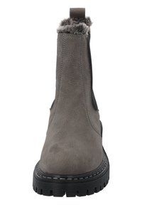 Szare skórzane botki za kostkę o teksturowanym wykończeniu, z elastycznymi bocznymi panelami, sztucznym kołnierzem z futerka oraz grubą czarną gumową podeszwą z bieżnikiem.