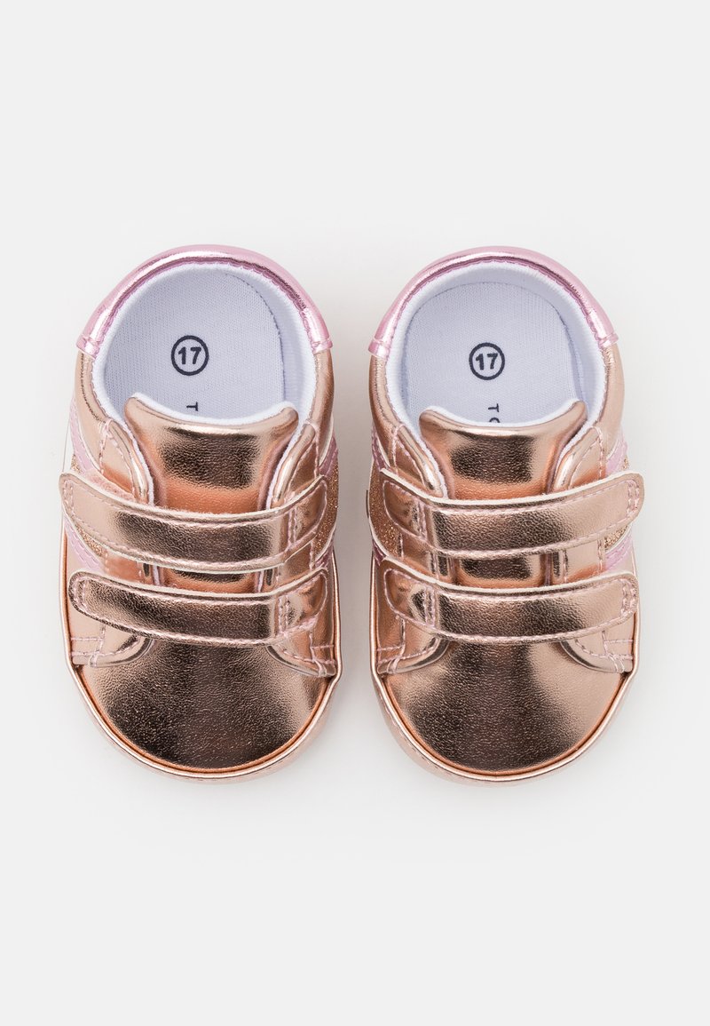 Tommy Hilfiger Chaussons Pour Bebe Rose Gold Rose Dore Zalando Be