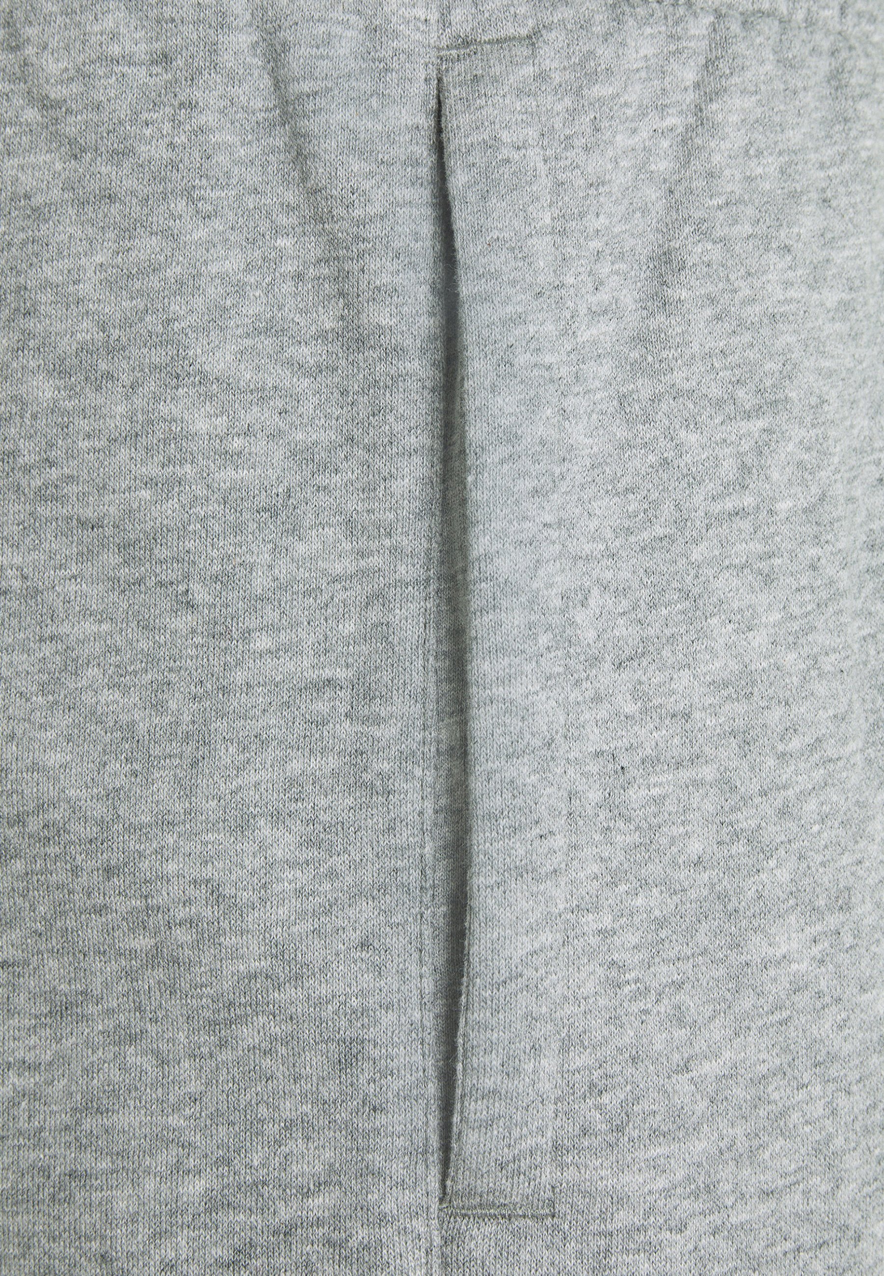 nike cargo shorts with drawstring