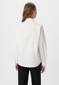 IKKS LONG-SLEEVED STRAIGHT CUT - Blusa - white