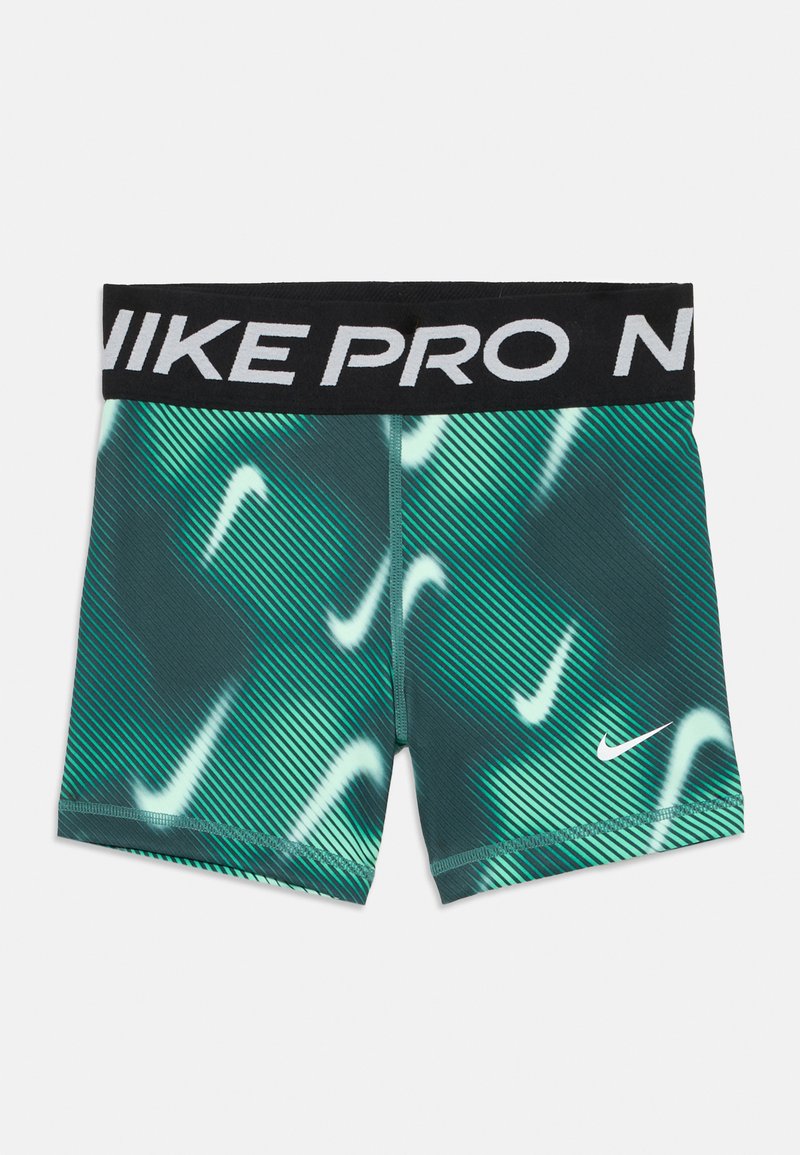 Shorts sportivi Nike Pro verdi con elastico nero in vita, testo bianco "Nike Pro" e loghi bianchi dello swoosh Nike in un motivo a strisce diagonali.
