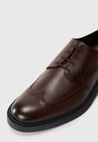 BOSS CALEV - Snøresko - dark brown