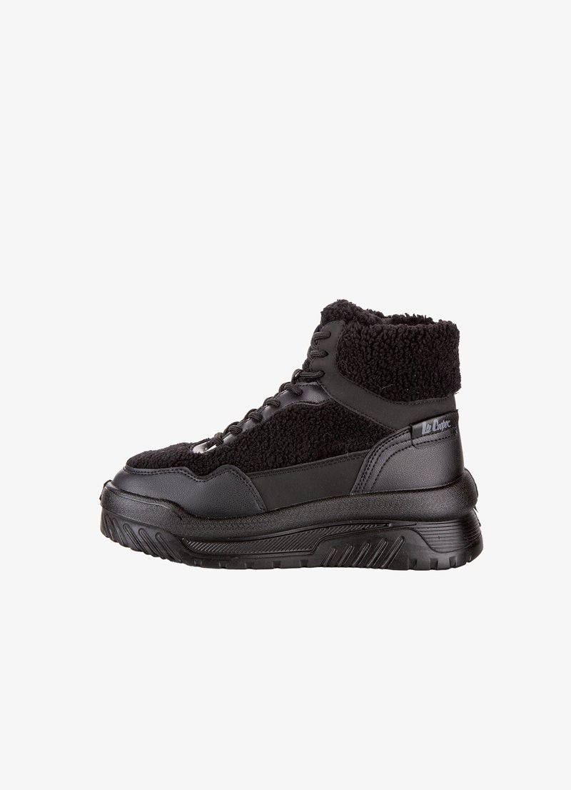 Lee Cooper - Botki na platformie