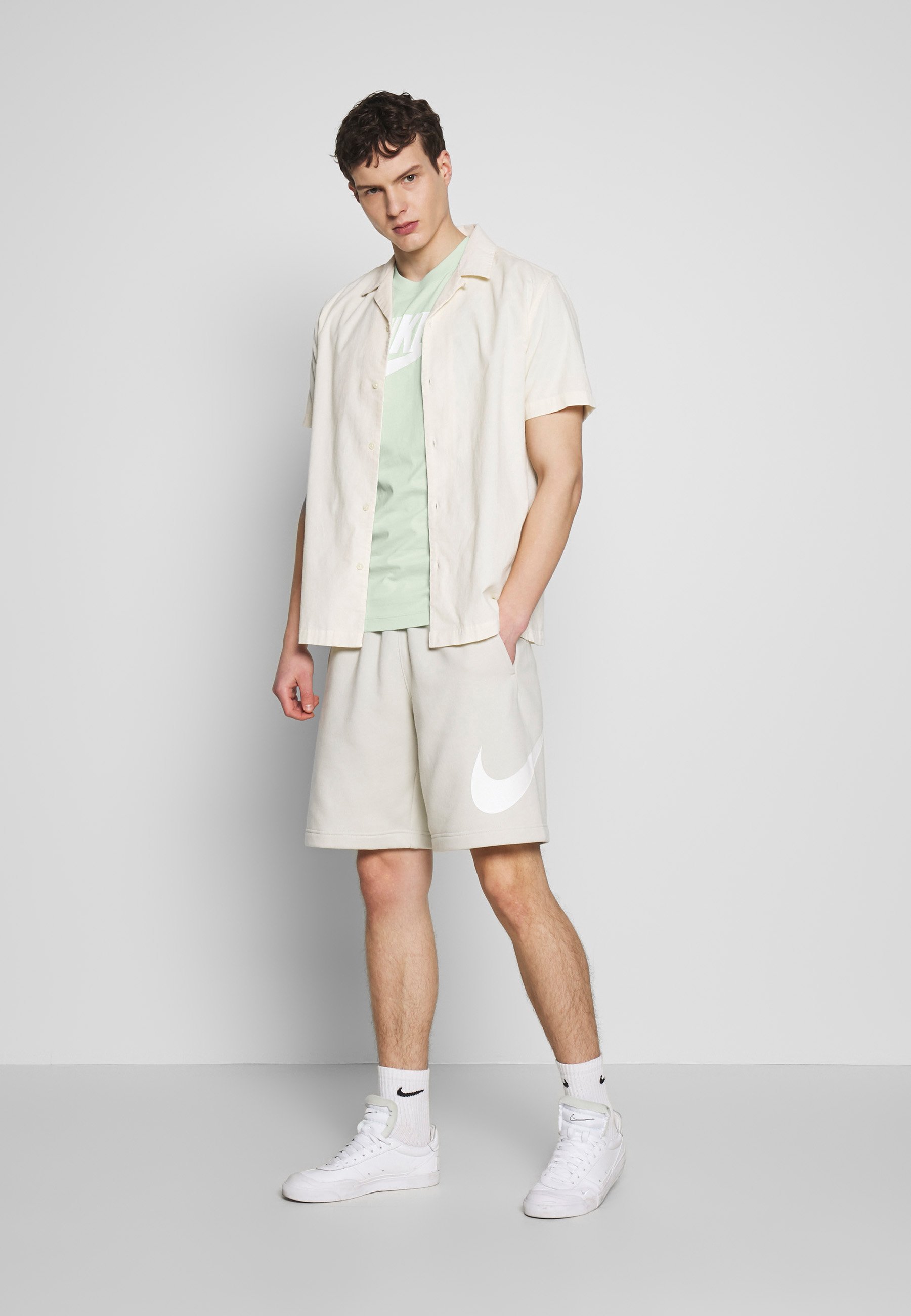 Nike Sportswear TEE ICON FUTURA UNISEX 