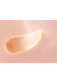 NIVEA HYALURON CELLULAR FILLER ELASTICITY RESHAPE DAY AND NIGHT CREAM SET - Kit skincare