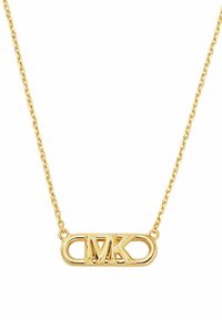 Guld-tonet kædelykke med en sammenkoblet vedhæng med et udskåret "MK" logo, elegant design, glat tekstur og poleret finish.