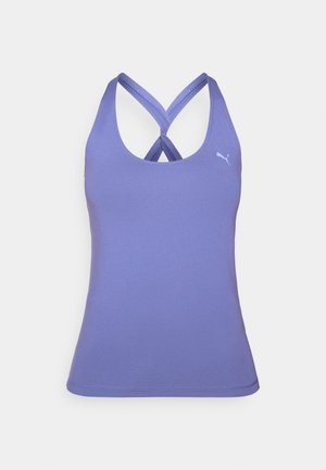 Fialový športový tielko so strihom na ramienka a pretínajúcimi sa popruhmi, hladkou textúrou a malým logom v hornej pravej časti.