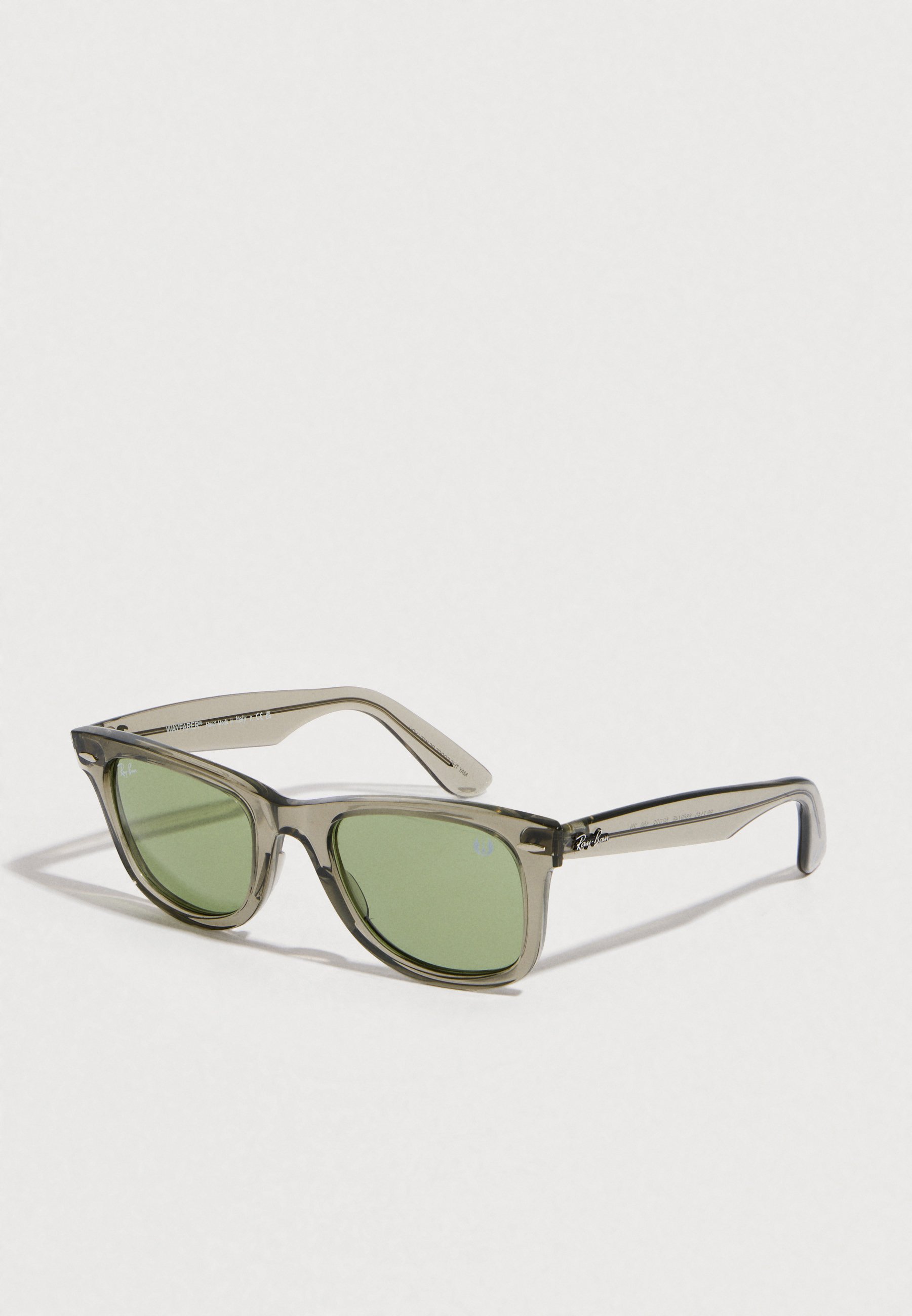 小物 Rayban  wayfarer GREEN Ray-Ban WAYFARER UNISEX - Sunglasses - transparent green/green
