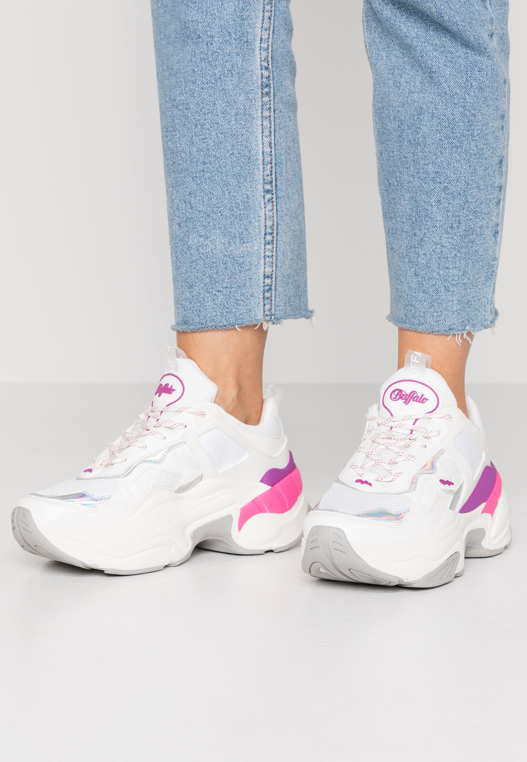 buffalo crevis sneakers