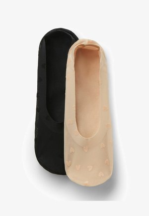 Due paia di calzini invisibili, uno nero e uno beige, ciascuno con un delicato motivo a cuori.