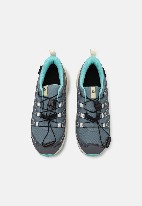 XA PRO V8 UNISEX – Hikingschuh