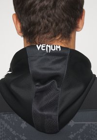 Venum UFC FIGHT NIGHT ADRENALINE ZIP UP HOODIES - Giacca sportiva - blue