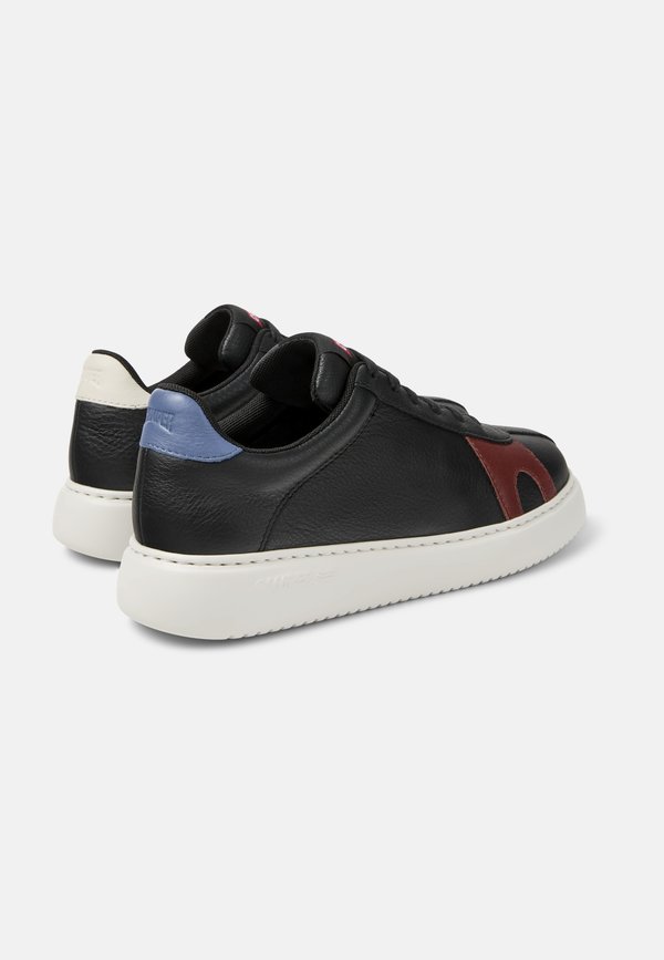 TWS - Trainers - schwarz 24