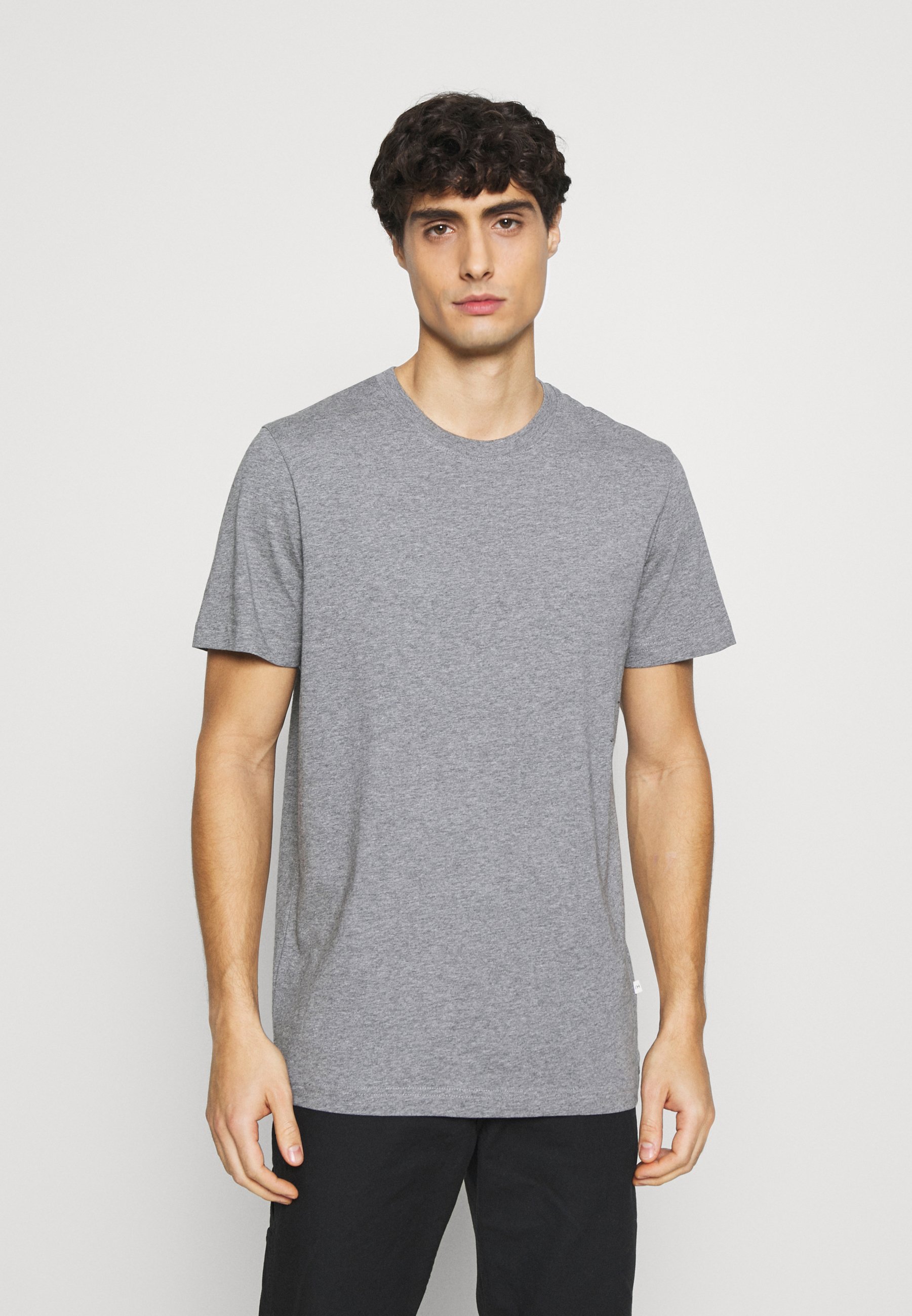 selected homme t shirt