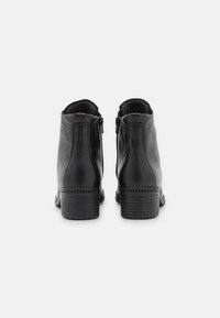 Gabor Botines con cordones - black