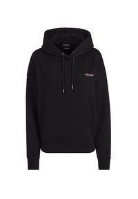 Čierna mikina s kapucňou a predným vreckom, sťahovacia šnúrka s kovovými koncami a červené vyšívané logo "Guess Jeans" na ľavej hrudi.