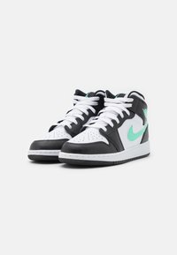 Jordan AIR JORDAN 1 UNISEX - Magas szárú edzőcipők - white/green glow/black