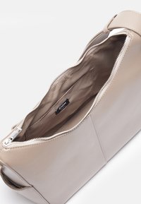 Zign Studio Handtasche - brown