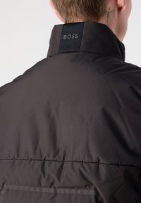 BOSS KHARAN - Liemenė - black