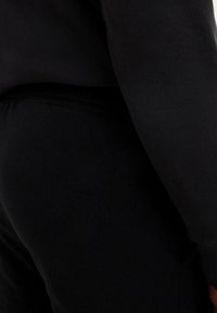 bonprix BERMUDA 2ER PACK - Pantalon de survêtement - grey