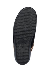 Schwarze Gummisohle mit strukturierten Oberflächen, ausgestattet mit einem auffälligen Logo und Größenmarkierungen. Die Seite hat einen Akzent im Leopardenmuster.