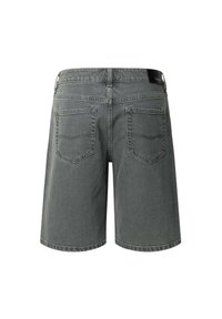 Hallide denim lühikesed püksid, mis on sirge lõikega, taga taskud ja vöökohal brändi silt. Matte viimistlus ja õmmeldud detailid.