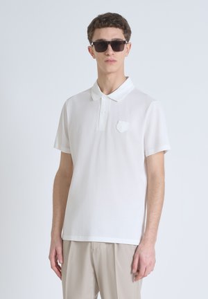REGULAR FIT IN MERCERIZED WITH PUFFY TIGER PATCH - Polo - cream
