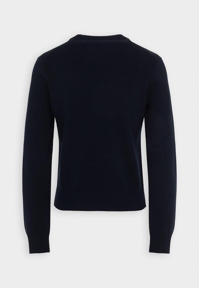 Maglione blu navy, polsini e orlo a coste, maniche lunghe, collo rotondo, texture liscia, vestibilità casual, design semplice, senza chiusure o decorazioni visibili.