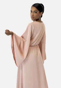 Elara ABAYA różowy