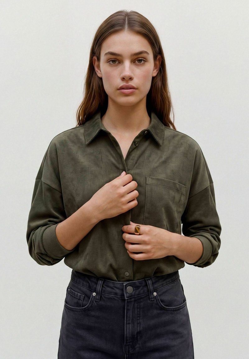 Vero Moda CORDHEMD VMSANNE HEMD - Chemisier - forest night