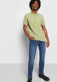 Lee DAREN ZIP FLY - Calças de ganga de perna direita - dark stone