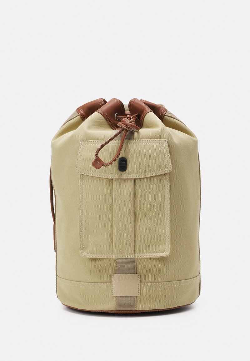 Herren Rucksäcke | Paul Smith HUTILI UNISEX Umhängetasche camel - AW24448 Herren Rucksäcke | Paul Smith HUTILI UNISEX Umhängetasche camel - AW24448