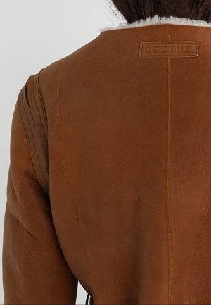 Halflange jas - light brown