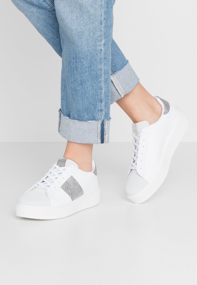 discount shoes victoria