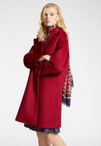 Manteau Ample Femme Elena Miro - Taille 44 - Couleur Beige Camel - 80% Laine Vierge, 20% Angora - Occasion Parfait état