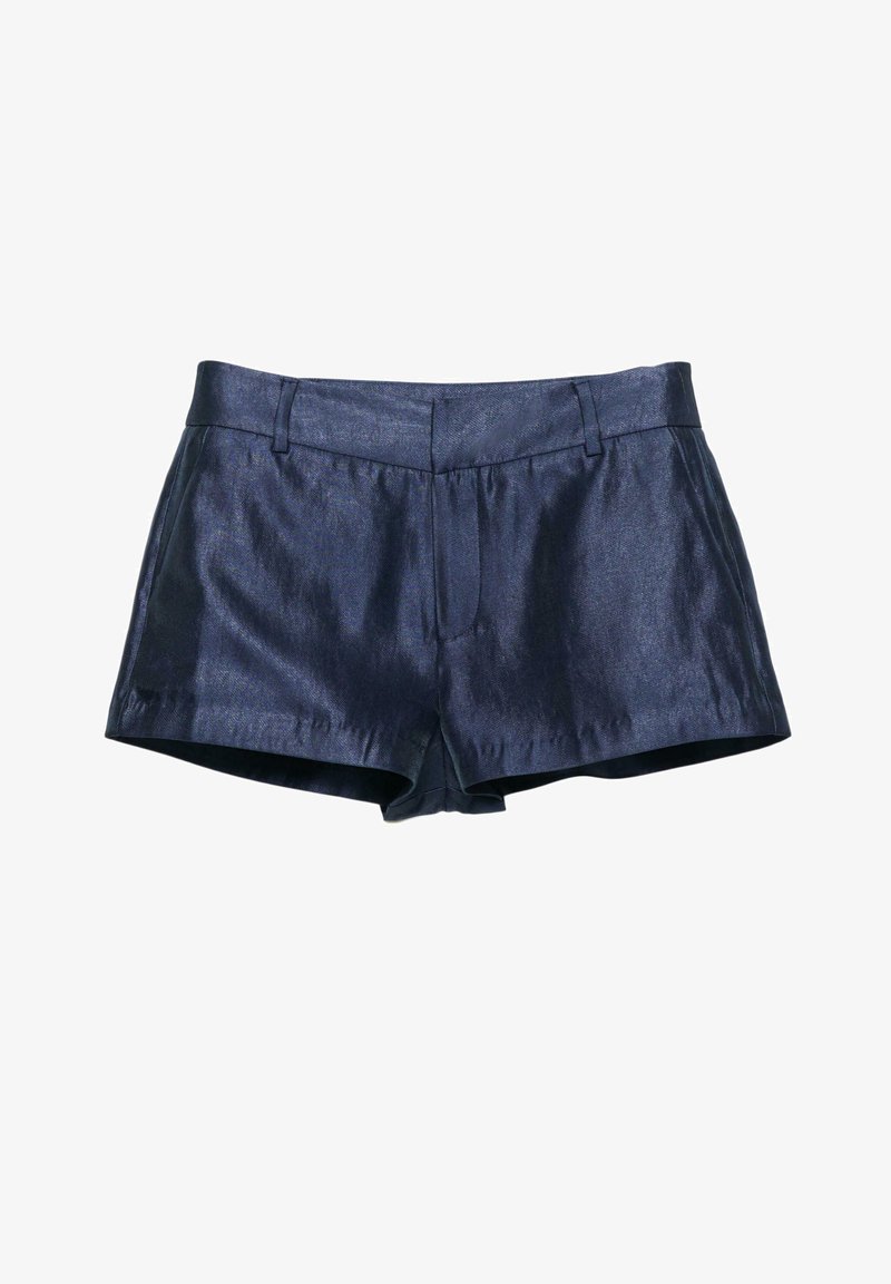 Pantaloni scurți bleumarin realizați dintr-un material neted, cu talie ajustată, două buzunare frontale și tiv drept. Fără ornamente vizibile.