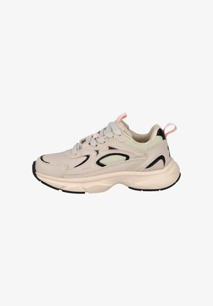 Zapatilla de deporte beige claro con parte superior de malla y cuero, acentos negros, suela blanca gruesa y pasadores de lengüeta rosa. Presenta detalles texturizados y un cuello acolchado.