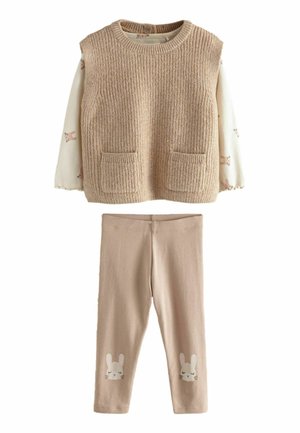 TABARD 3 PIECE SET  - REGULAR FIT - Pulóver - tan brown