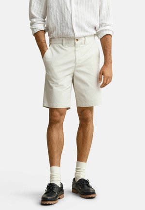 CLASSIC - Shorts - sand