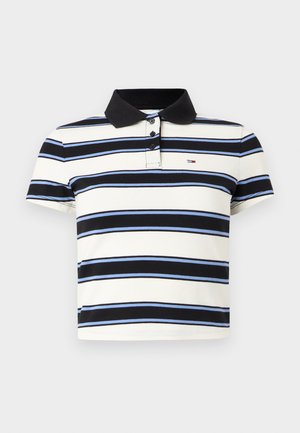 Polo met korte mouwen, wit met horizontale strepen in marineblauw, zwart en lichtblauw. Voorzien van een zwarte kraag en een knoopsluiting met drie knopen.