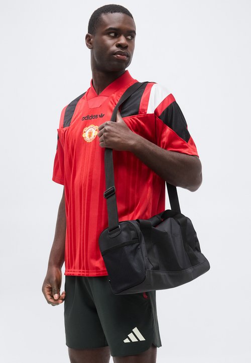 adidas MANCHESTER UNITED TIRO TRAVEL SHORTS - Club wear - jungle ink — photo 4
