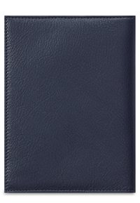 Marineblaues Lederportemonnaie mit strukturiertem Oberflächenfinish, sauberen Kanten und kontrastierenden Nähten. Kompaktes, professionelles Design.