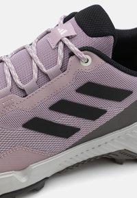 Adidas Terrex EASTRAIL 2.0 HIKING - Turistické topánky - preloved fig/core black/crystal jade