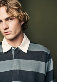 Next RUGBY - Poloshirts - slate grey stripe