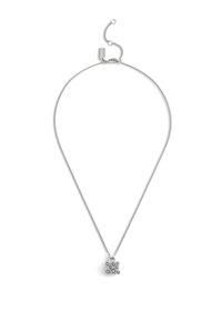 Sølv kæde med et firkantet vedhæng, prydet med cubic zirconia-sten i et gittermønster, der fremviser en poleret finish.