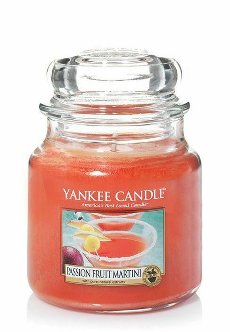 Yankee Candle YANKEE CANDLE CLASSIC MEDIUM JAR PASSION FRUIT MARTINI